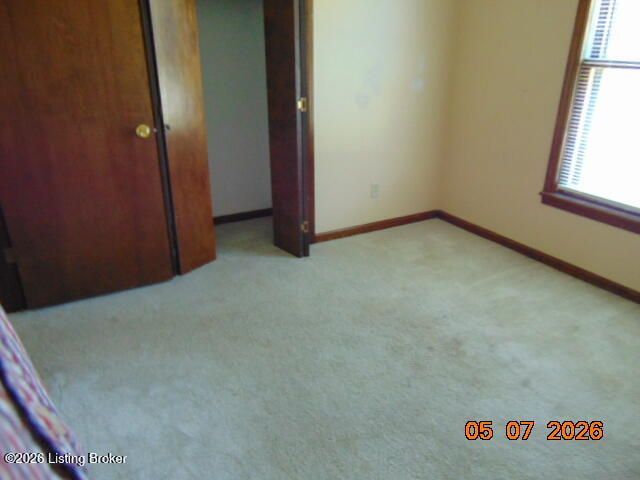 10409 Charleswood Rd, Louisville, KY 40229
