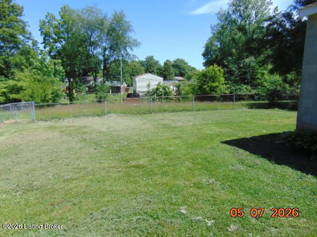 10409 Charleswood Rd, Louisville, KY 40229