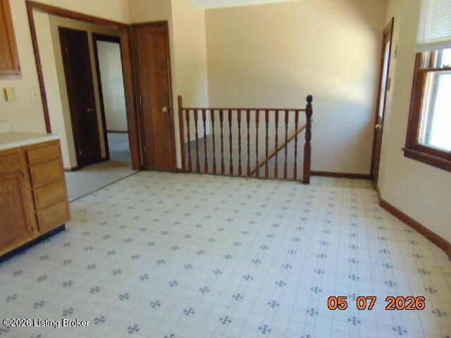 10409 Charleswood Rd, Louisville, KY 40229