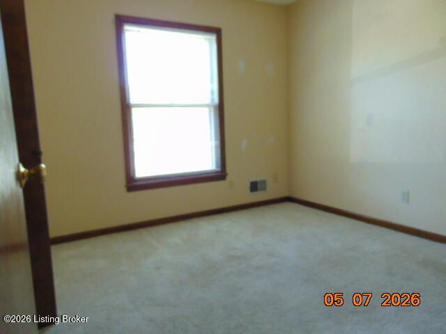 10409 Charleswood Rd, Louisville, KY 40229