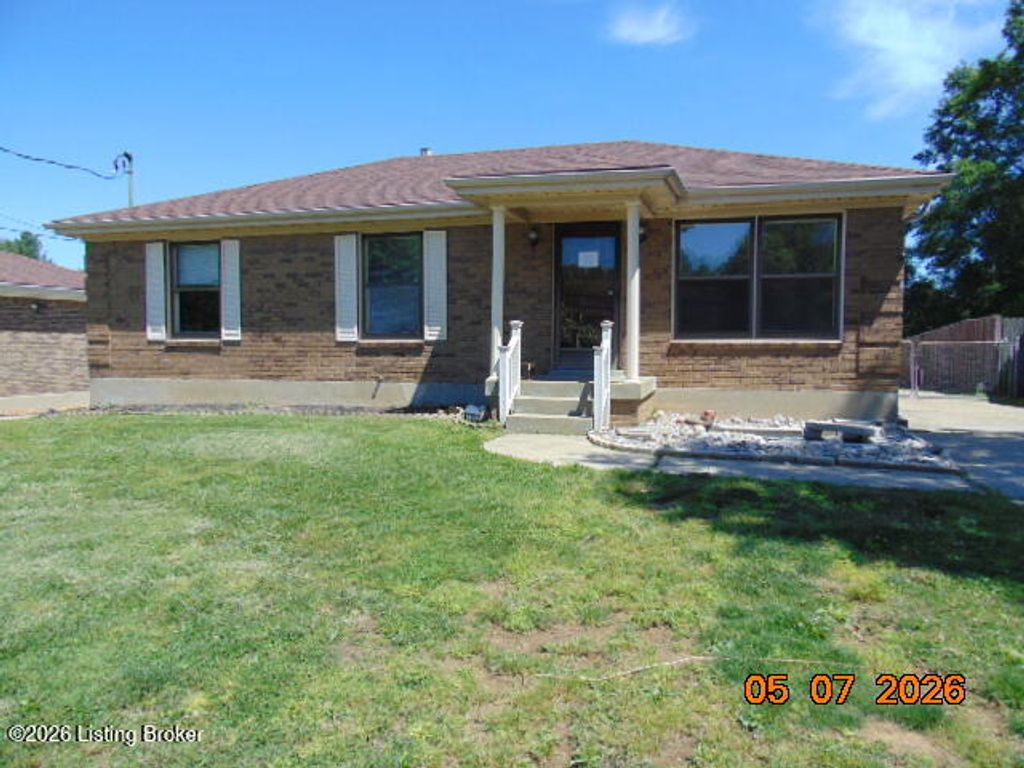 10409 Charleswood Rd, Louisville, KY 40229