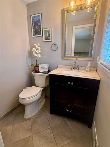 5709 W 78th Street, Prairie Village, KS 66208
