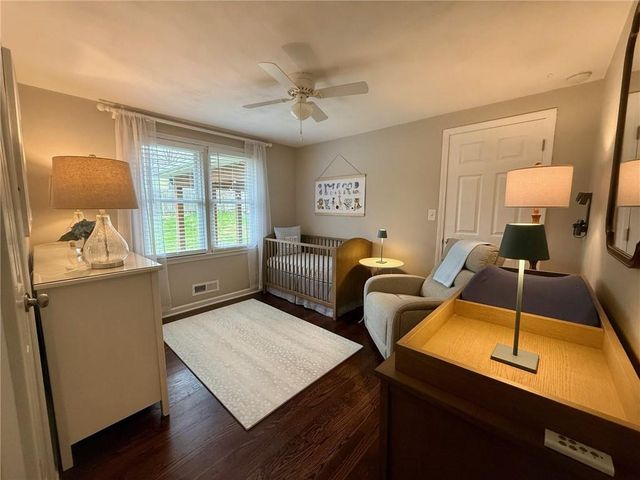 5709 W 78th Street, Prairie Village, KS 66208