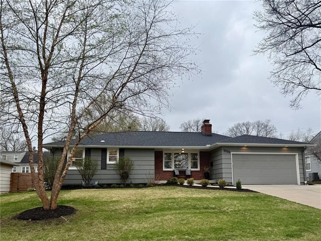 5709 W 78th Street, Prairie Village, KS 66208