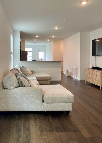 5835 Finely Run Street, Spring, TX 77373