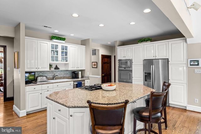 228 MUNN LN, Cherry Hill, NJ 08034