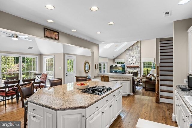 228 MUNN LN, Cherry Hill, NJ 08034