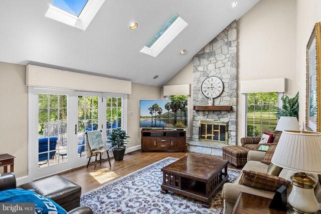 228 MUNN LN, Cherry Hill, NJ 08034