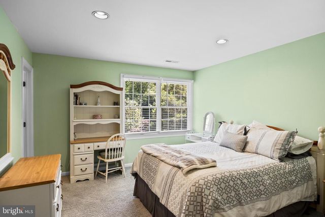228 MUNN LN, Cherry Hill, NJ 08034