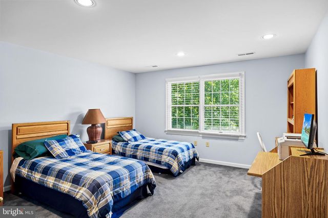 228 MUNN LN, Cherry Hill, NJ 08034