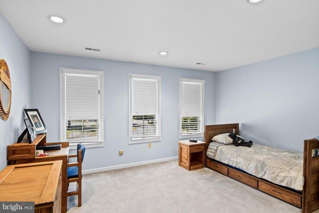 228 MUNN LN, Cherry Hill, NJ 08034