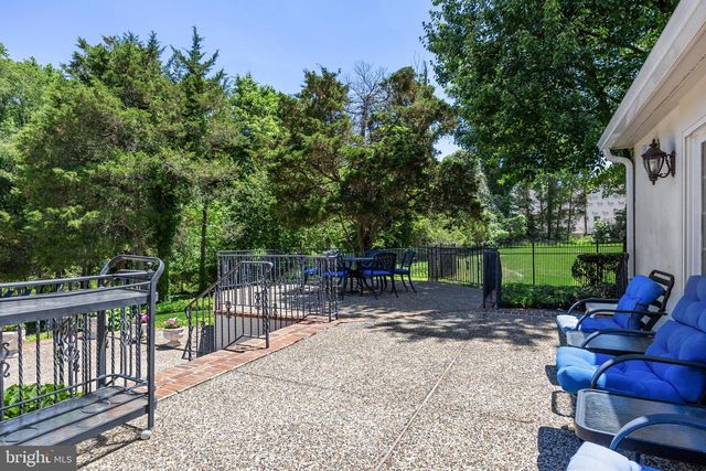 228 MUNN LN, Cherry Hill, NJ 08034