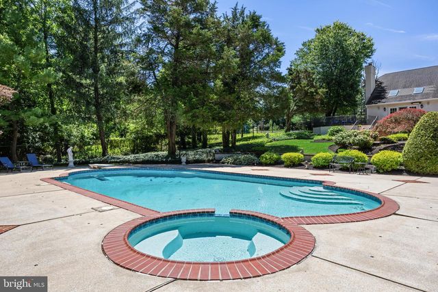 228 MUNN LN, Cherry Hill, NJ 08034