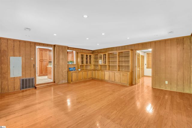 21 Doyle Drive, Greenville, SC 29615
