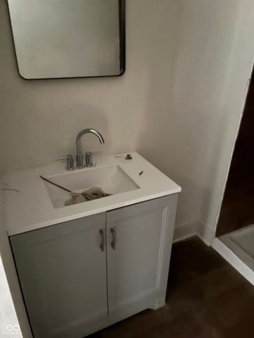 425 N Grant Avenue, Indianapolis, IN 46201