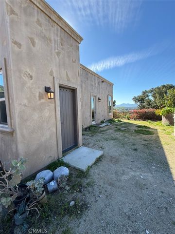 3000 Galaxie Heights, Riverside, CA 92507