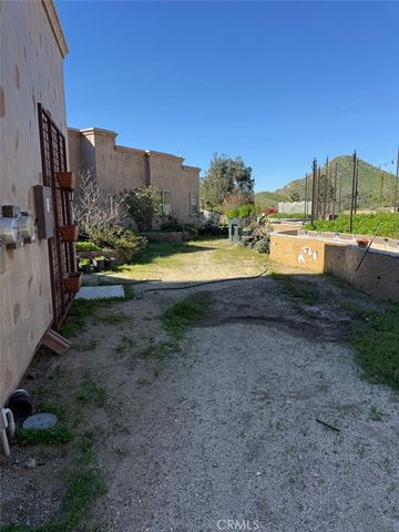 3000 Galaxie Heights, Riverside, CA 92507