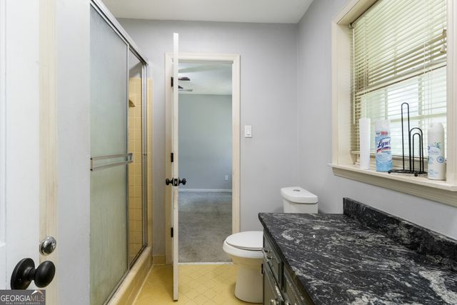 225 Dix Lee On Drive, Fayetteville, GA 30214