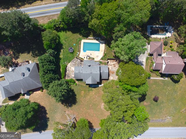 225 Dix Lee On Drive, Fayetteville, GA 30214