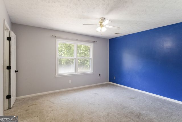 225 Dix Lee On Drive, Fayetteville, GA 30214