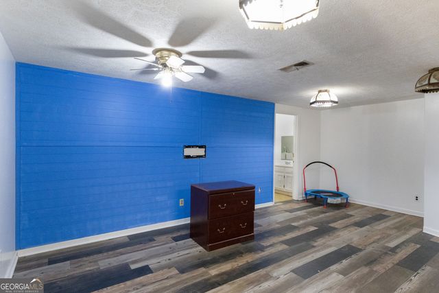 225 Dix Lee On Drive, Fayetteville, GA 30214