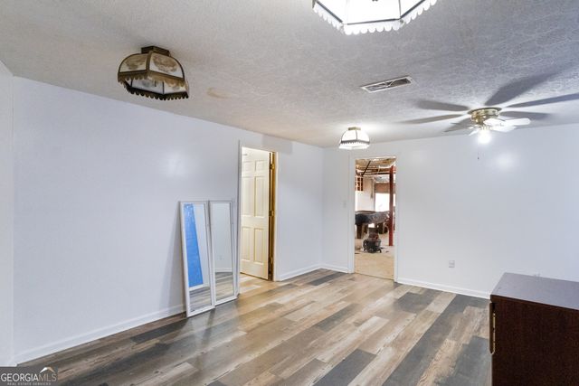 225 Dix Lee On Drive, Fayetteville, GA 30214