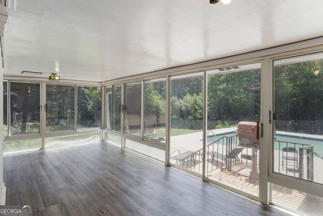 225 Dix Lee On Drive, Fayetteville, GA 30214