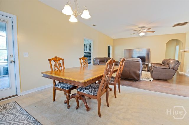 54 Cumberland Drive NE, Ludowici, GA 31316