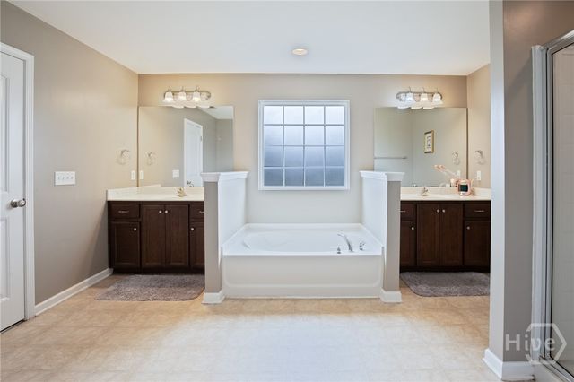 54 Cumberland Drive NE, Ludowici, GA 31316