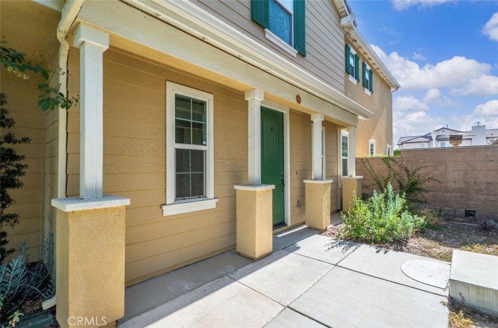 Image 2 of property listing at 1152 N Tribune Privado, Ontario, CA 91764