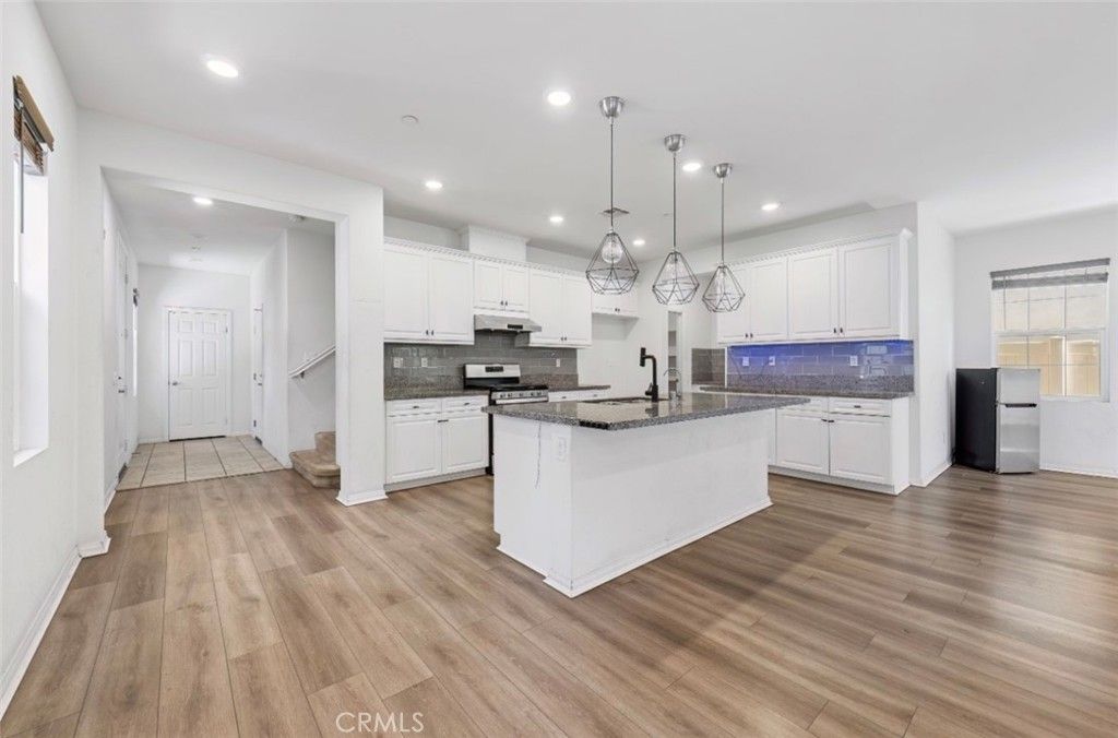 Image 7 of property listing at 1152 N Tribune Privado, Ontario, CA 91764