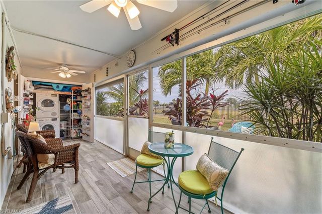 321 Cape Coral PKWY W # 102, Cape Coral, FL 33914