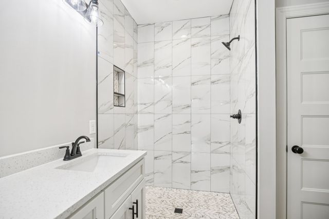 208 Karley Ln, Chapel Hill, TN 37034