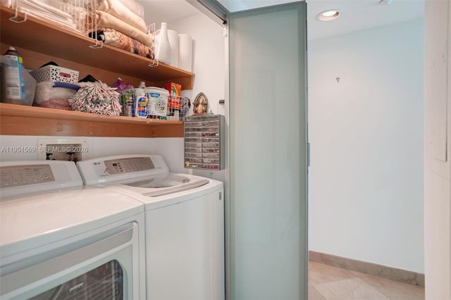 5025 Collins Ave 2107, Miami Beach, FL 33140