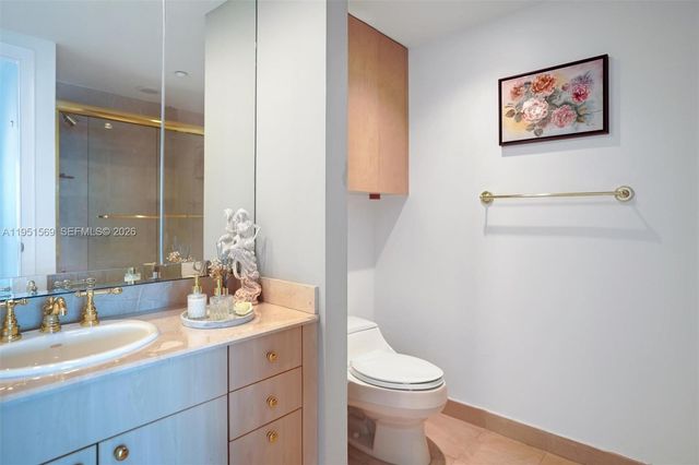 5025 Collins Ave 2107, Miami Beach, FL 33140