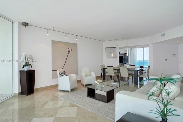 5025 Collins Ave 2107, Miami Beach, FL 33140