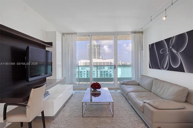 5025 Collins Ave 2107, Miami Beach, FL 33140