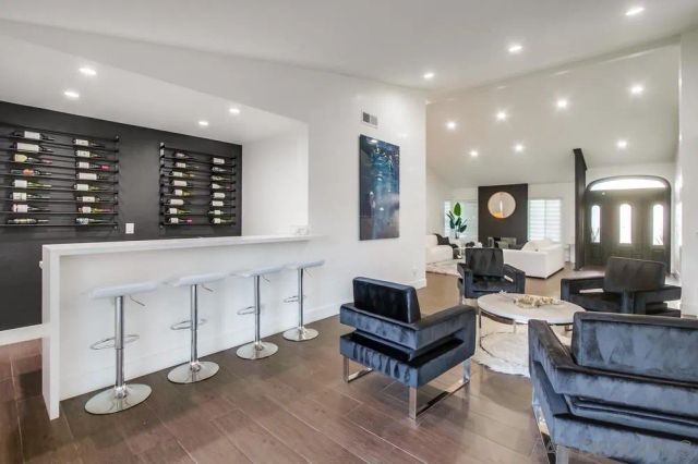 13297 Portofino Drive, Del Mar, CA 92014