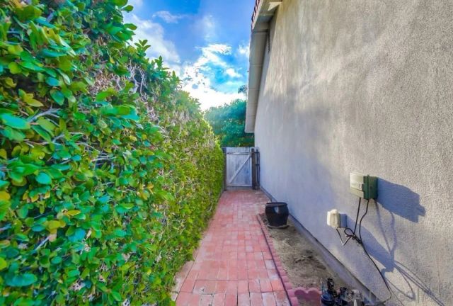 13297 Portofino Drive, Del Mar, CA 92014