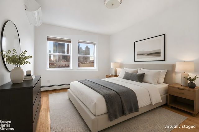 424 W 49th St Apt 6B, New York City, NY 10019