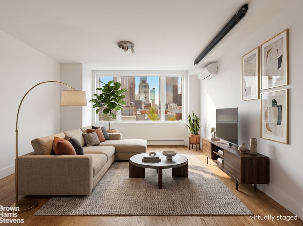 424 W 49th St Apt 6B, New York City, NY 10019