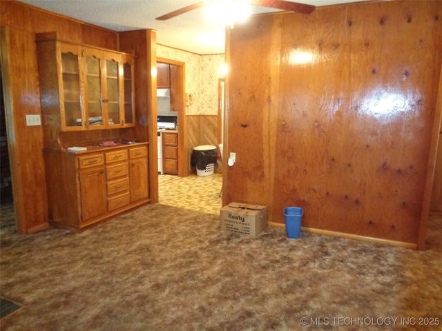 211 Oak Avenue, Stigler, OK 74462