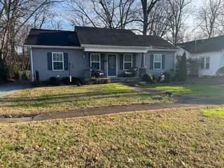 410 E GRUNDY STREET, Tullahoma, TN 37388