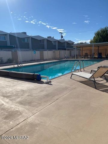 1776 S Palo Verde Ave Apt E208, Tucson, AZ 85713