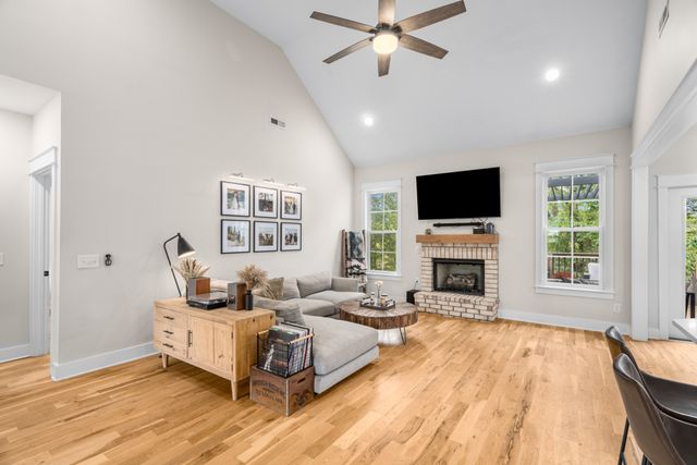 106 Dale Ct, Columbia, TN 38401