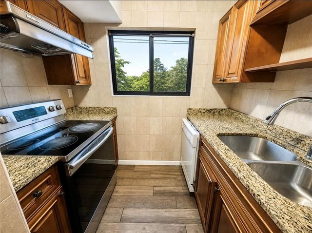 2545 Bradford Square NE, Atlanta, GA 30345