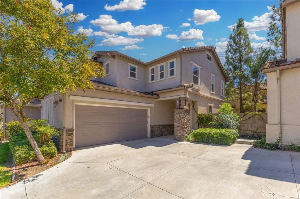 Image 2 of property listing at 28403 Ravenna, Murrieta, CA 92563