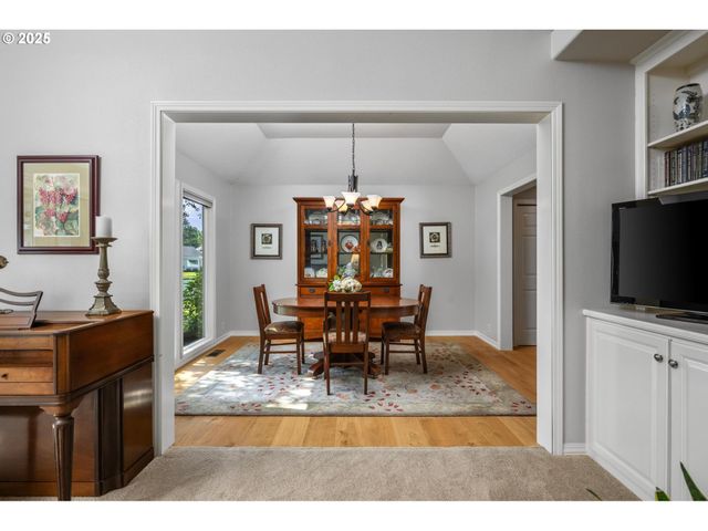 7208 Sw LAKE Ct, Wilsonville, OR 97070