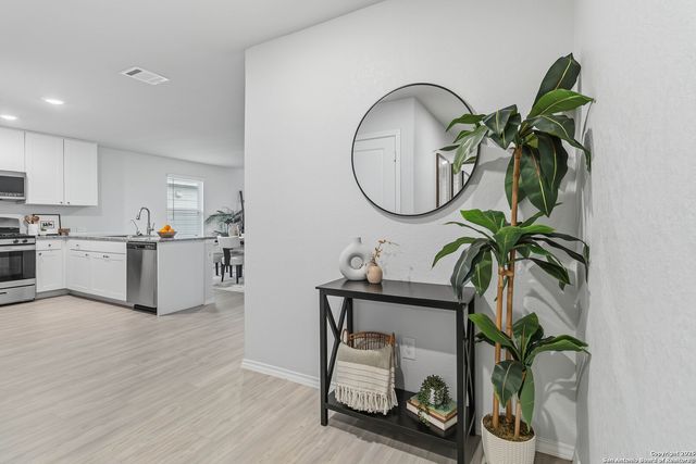 9726 Mill Dam, San Antonio, TX 78254