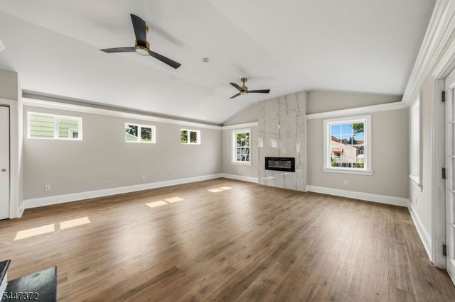 536 Spruce Ave, Garwood Boro, NJ 07027